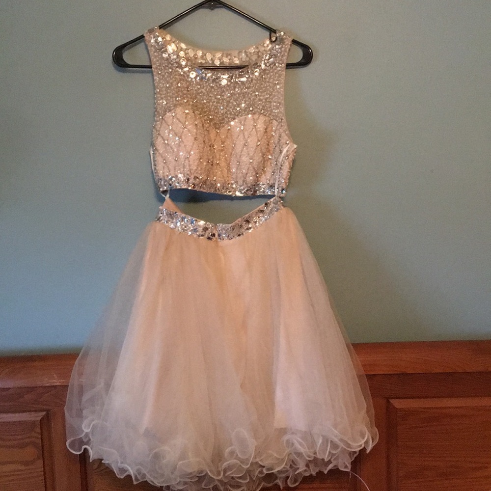 Homecoming dress size 3/4